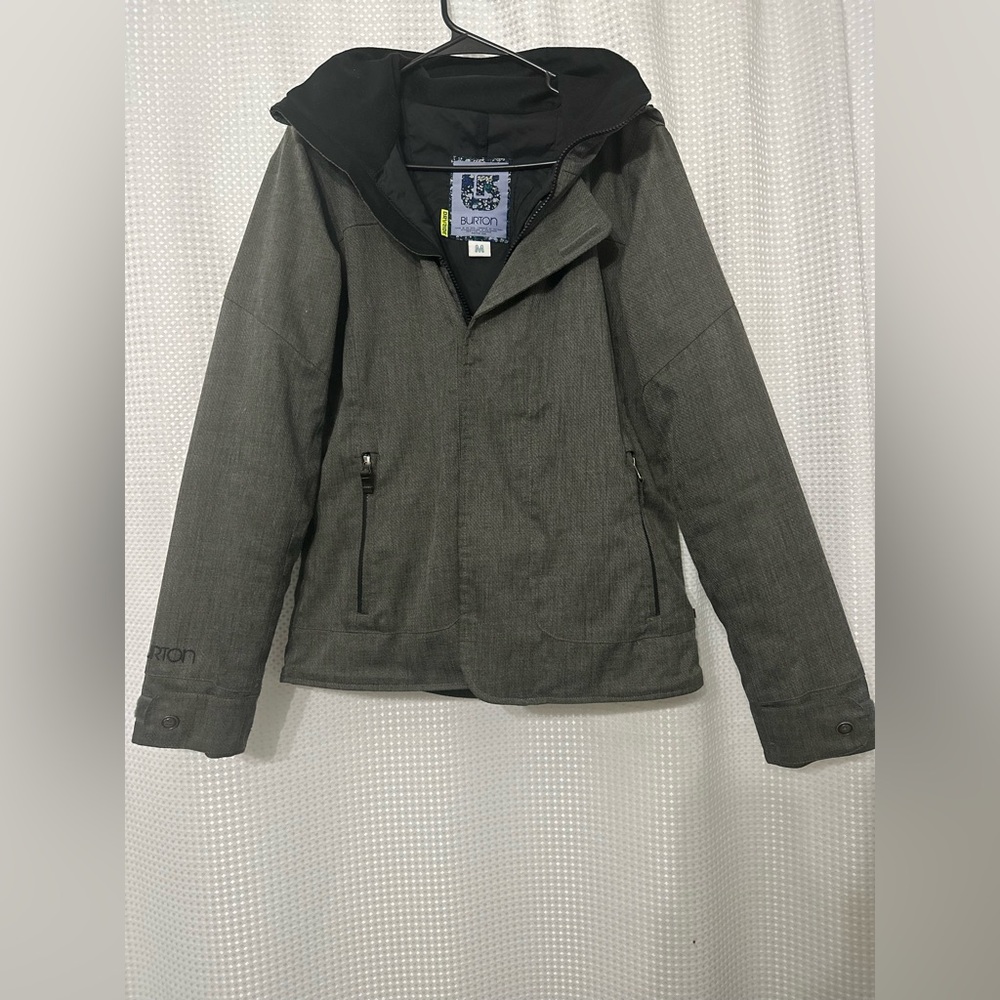 Women’s medium Burton jacket!